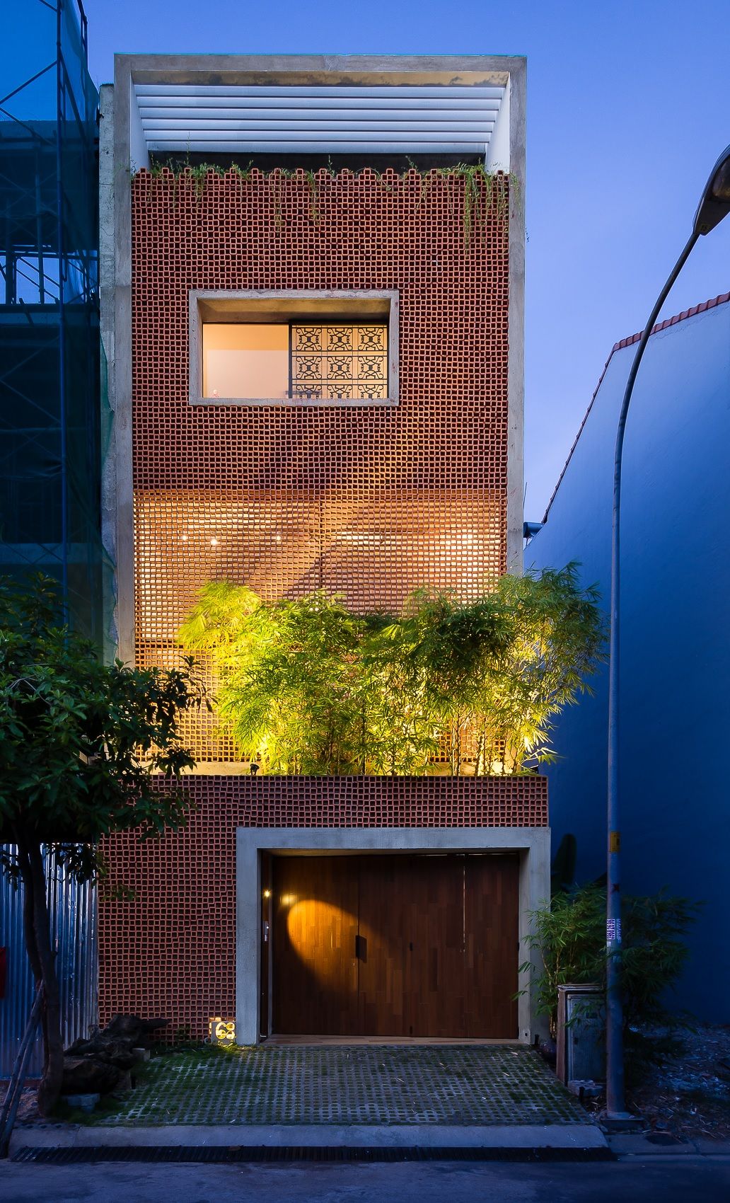 M HOUSE