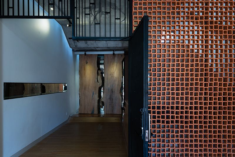 M HOUSE