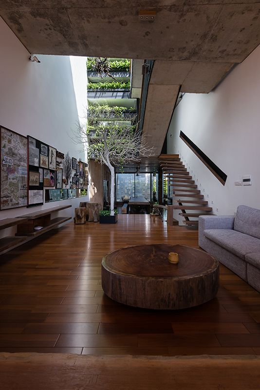 M HOUSE