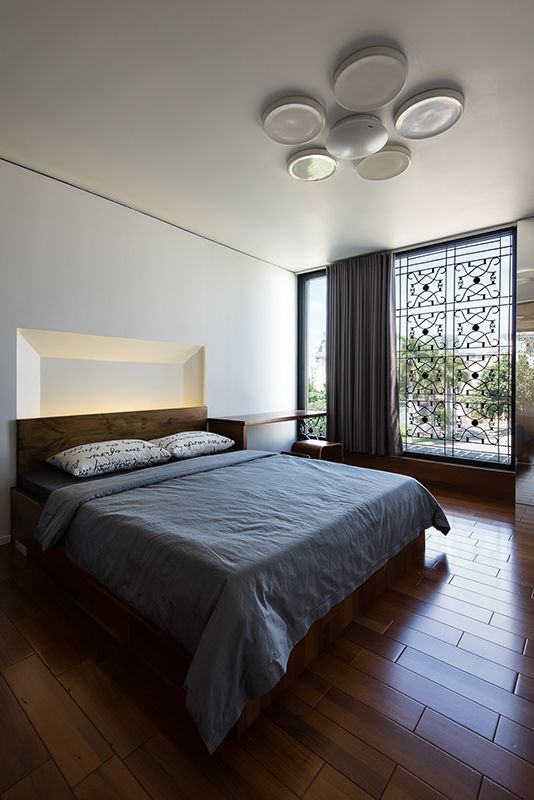 M HOUSE