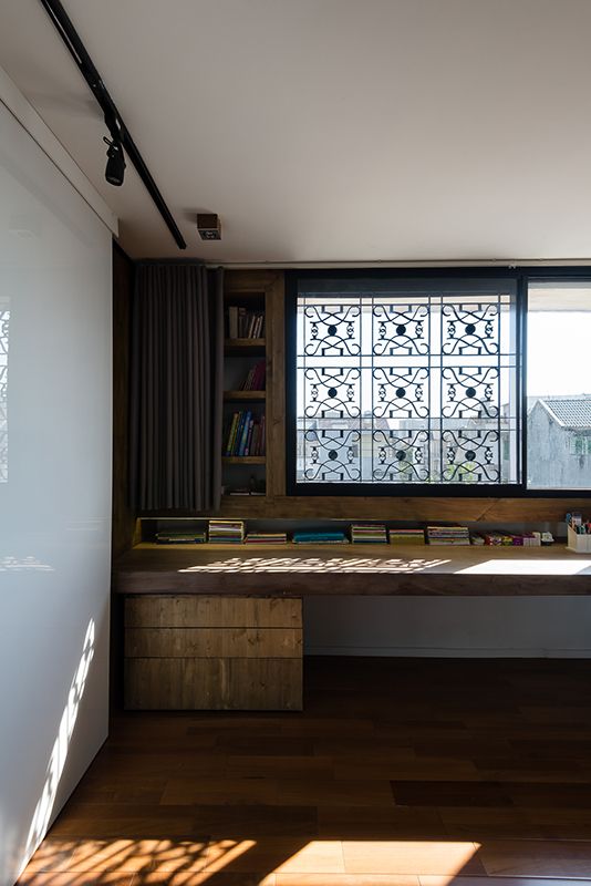 M HOUSE