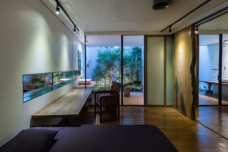 M HOUSE